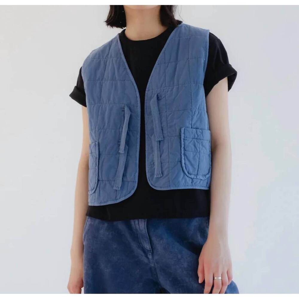 NEW GIRLS OF DUST cotton quilt life vest in infinity blue